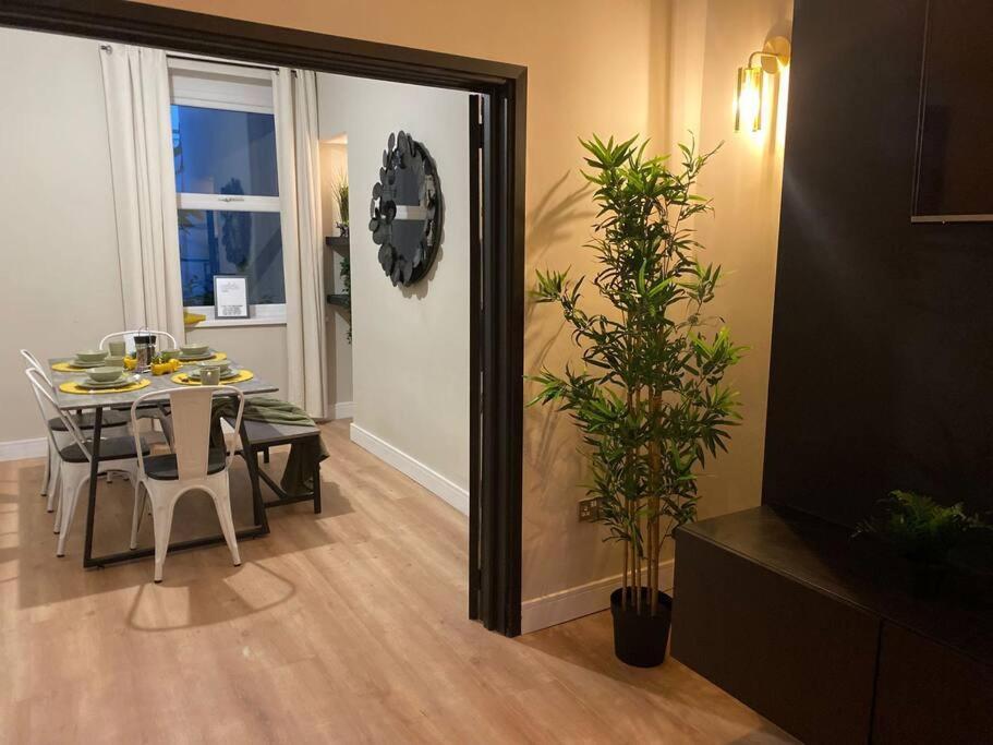 The Marlborough By M-Groupsa Villa Swansea Bagian luar foto